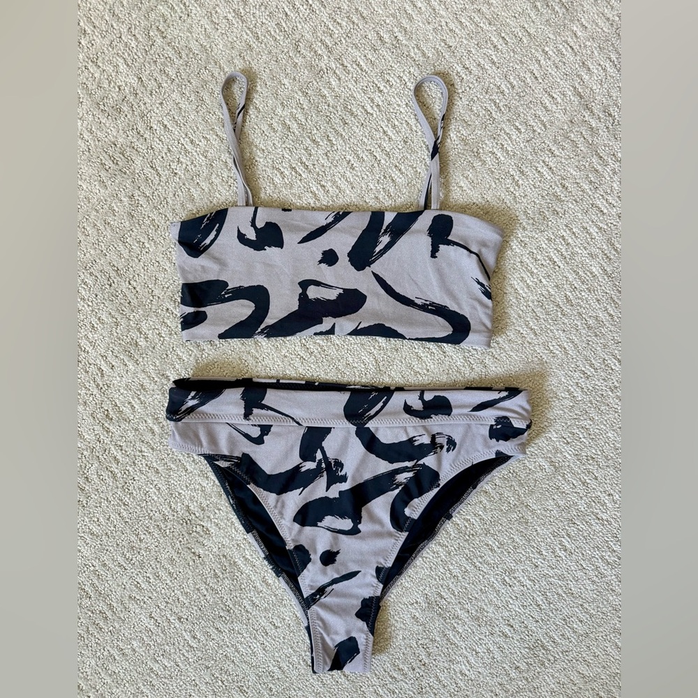 [ELE SWIMS] Grey + Black Wave Bikini